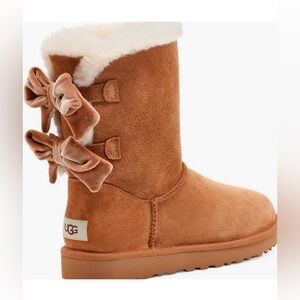 Brand New Ladies Ugg Bailey Bow Velvet Ribbon Boot Size 9